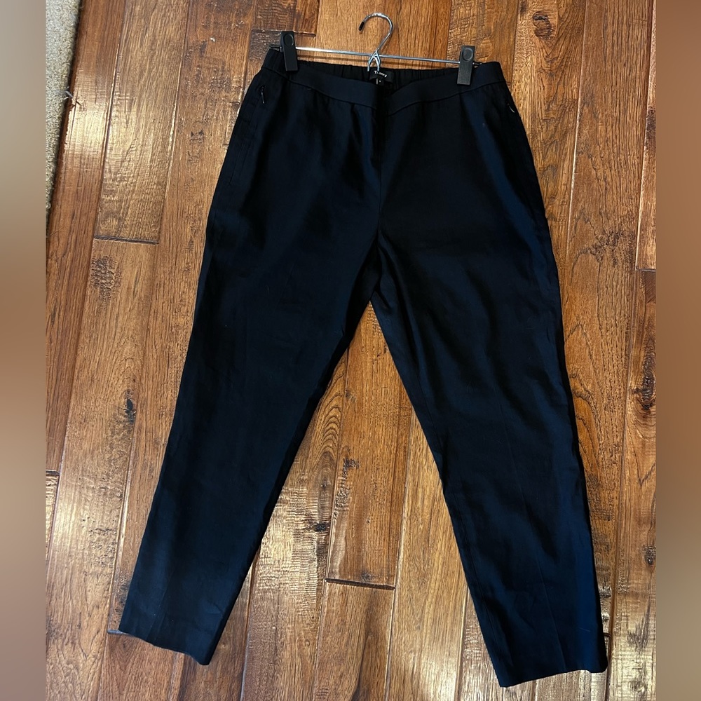 Like New. Theory black pants